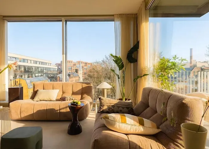 Modern Riverside Retreat Gruenerlokka With Balcony Daire