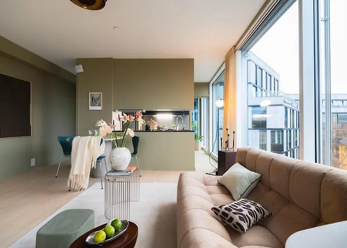 Daire Modern Riverside Retreat Gruenerlokka With Balcony *